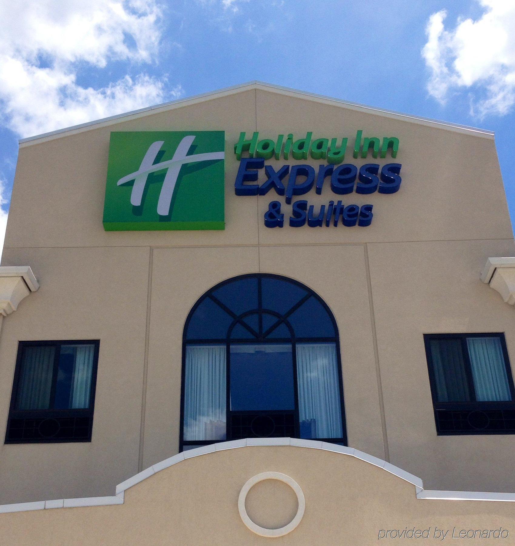 Holiday Inn Express & Suites Morton Peoria Area, An Ihg Hotel Exterior photo